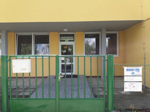 Nové auticentrum